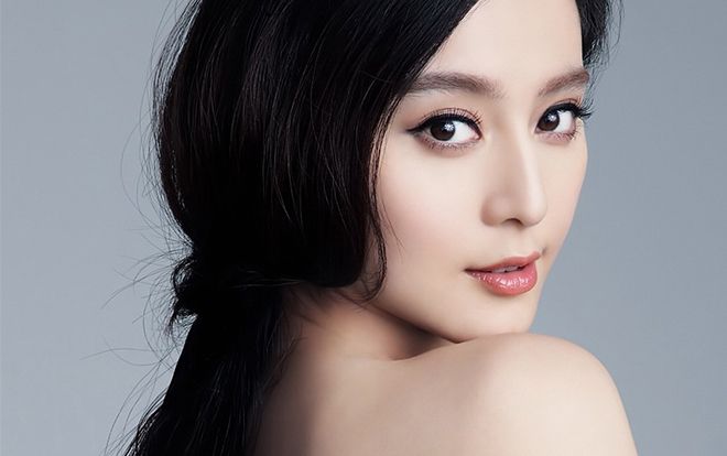 Phạm Băng Băng liên tục ra nước ngoài, gây bất ngờ với trình độ tiếng Anh