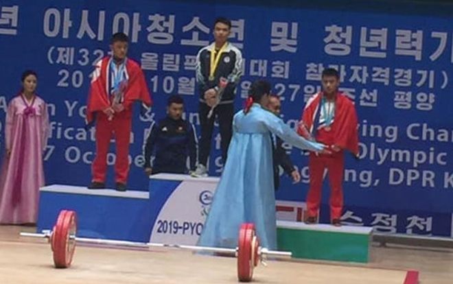 Bản tin thể thao hôm nay thứ 5 ngày 24/10/2019: Lực sĩ 15 tuổi phá 2 kỷ lục châu Á