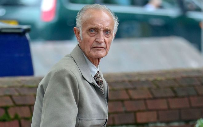 Cảm thấy cô đơn khi tuổi đã già, cụ ông gia nhập băng đảng gangster và nhận cái kết đắng