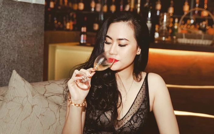 Ba cô hot girl liên tiếp dính tin đồn là bạn gái mới của Quang Hải