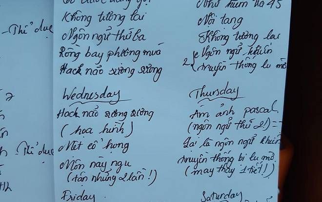 Lập thời khóa biểu với các môn học 'hack não sương sương', ' mệt cổ họng', 'nội tạng'… nữ sinh khiến CĐM thích thú bởi quá đỗi 'lầy lội'