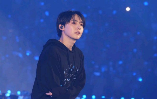 Khoảnh khắc cảm động, thành viên nhóm WINNER rơi nước mắt cám ơn fan trong concert tại Seoul