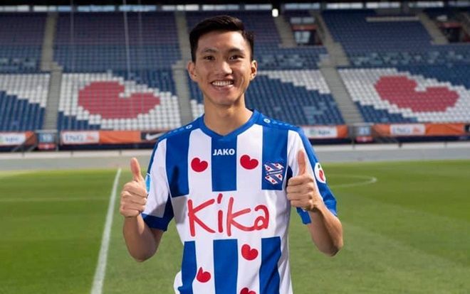 Trả lương 'khủng' mượn Văn Hậu, Heerenveen còn mua thêm hậu vệ