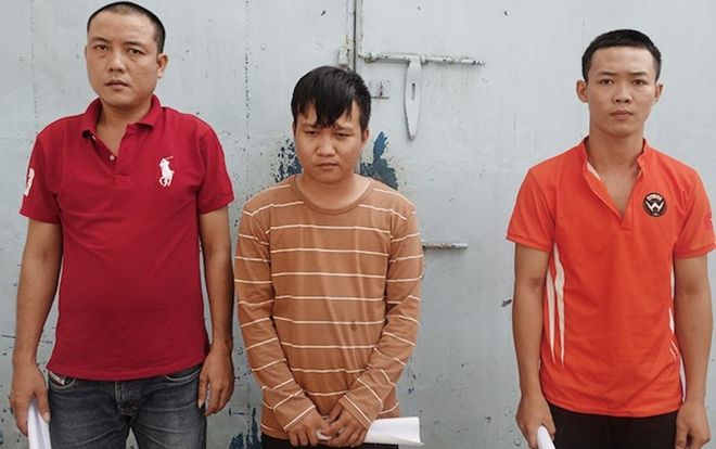 Bắt 3 thanh niên sản xuất tiền giả tại tiệm sửa xe ở An Giang