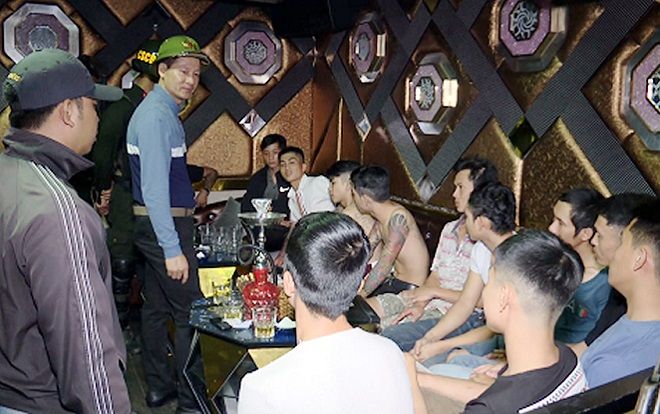 Đột kích 3 tụ điểm là các quán bar và karaoke, phát hiện 88 trường hợp dương tính với ma túy