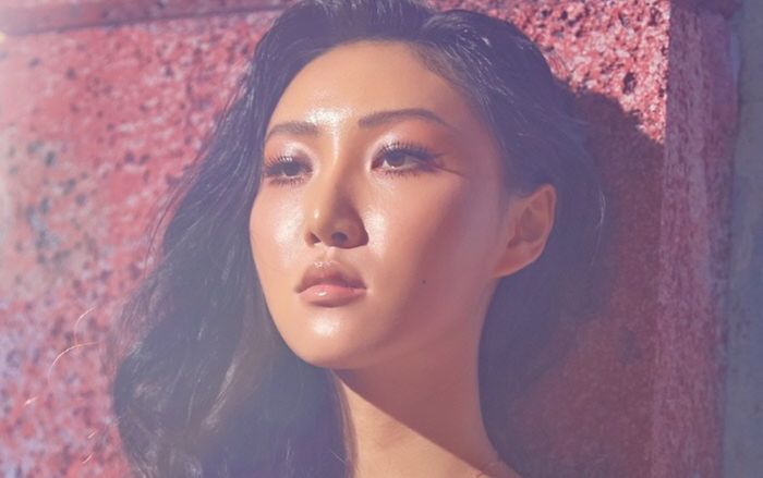 Hwasa (Mamamoo) gửi lời an ủi tới fan gặp khó khăn trong cuộc sống!