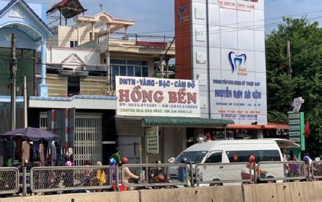 Chủ tiệm vàng tá hỏa phát hiện trộm 'cuỗm' 200 cây vàng lúc rạng sáng