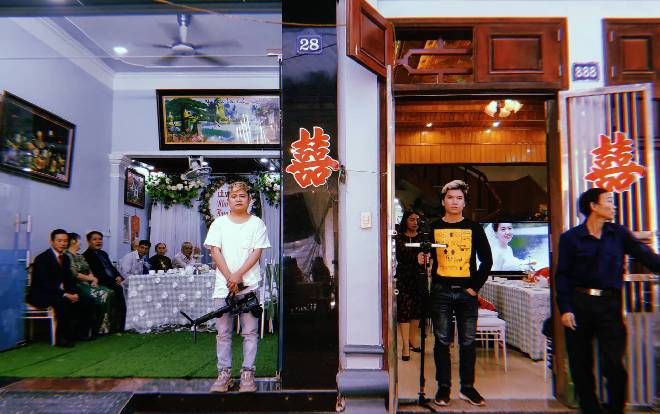 Đám cưới sát vách chỉ cách nhau đúng một bức tường của cặp cô dâu chú rể khiến dân mạng phấn khích