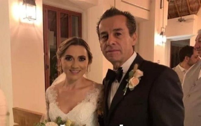 3 năm sau khi con trai qua đời, cựu thị trưởng Mexico cưới con dâu