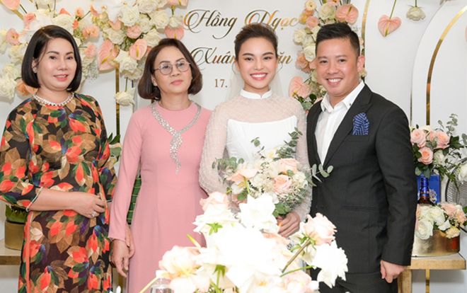 Ngày cưới của Giang Hồng Ngọc trùng với hôn lễ của Bảo Thy?