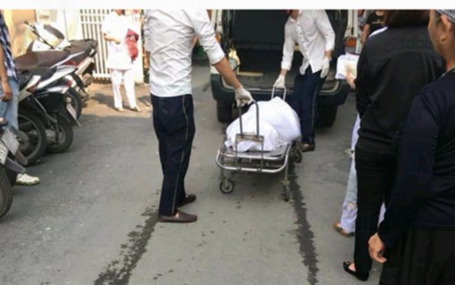 Công an điều tra người phụ nữ đột tử trong nhà ở một con ngõ đường Tam Trinh