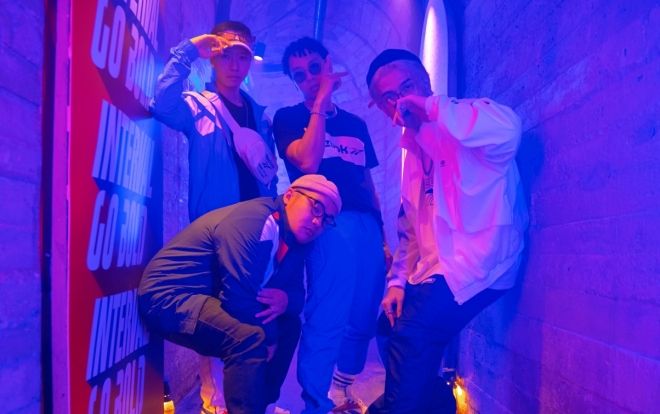 Da LAB 'đốt cháy' sân khấu bằng loạt bài hit triệu views