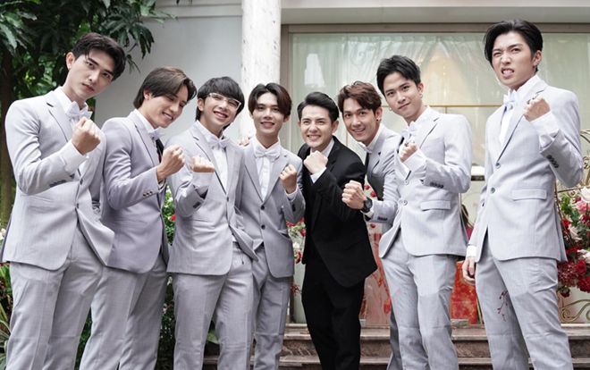 Ông Cao Thắng cười không ngớt trong ngày thành hôn, Song Luân - Uni5 làm phù rể cạnh tranh độ soái ca