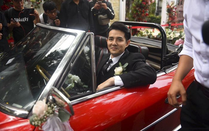 Xe cổ Ông Cao Thắng dùng để rước Đông Nhi trong ngày cưới có gì đặc biệt?