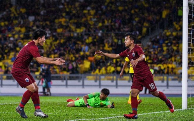 'Messi Thái' xin lỗi CĐV Thái Lan, hứa thắng ĐT Việt Nam