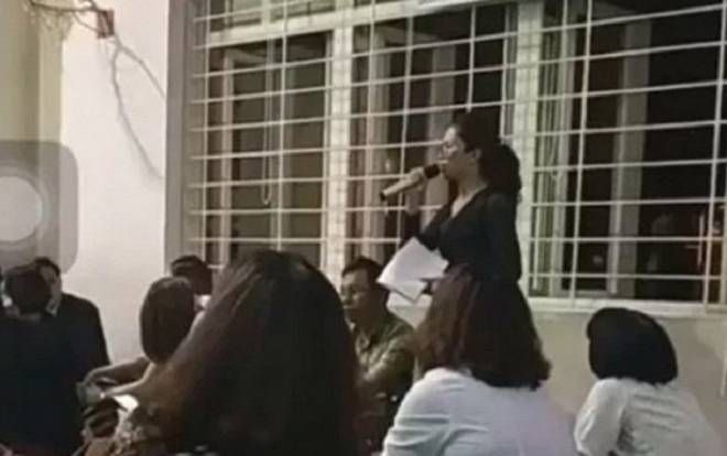 Cô giáo phát biểu kỳ thị cha mẹ đơn thân và gia đình nghèo tại buổi họp phụ huynh khiến nhiều người phẫn nộ