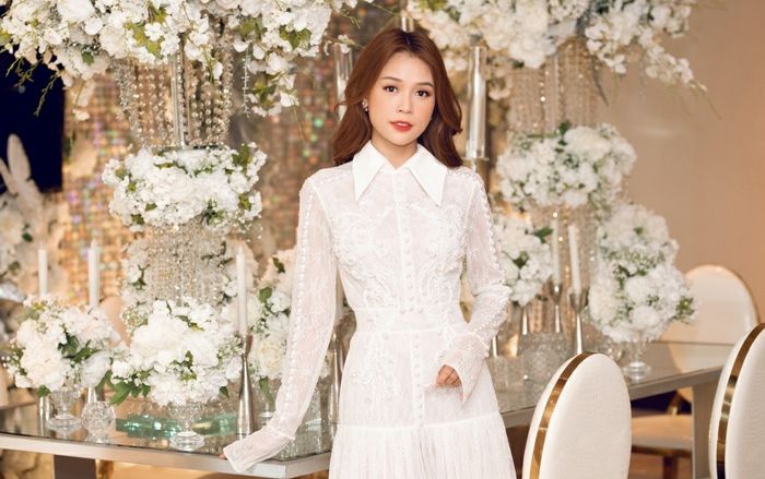 Sam khoe vẻ đẹp mong manh tao nhã, vui vẻ hội ngộ cùng Ưng Hoàng Phúc