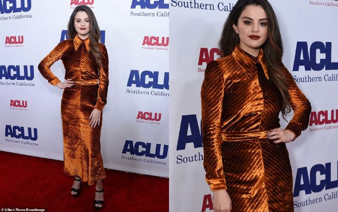 Selena Gomez bị stylist 'dìm dáng', makeup mặt trắng bệch