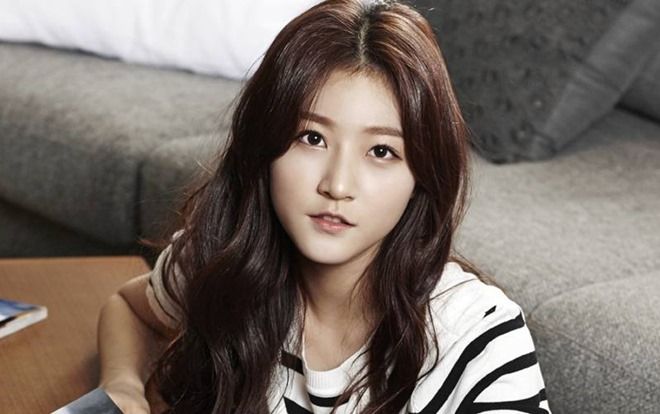 Kim Sae Ron quyết định rời YG Entertainment sau 3 năm gắn bó