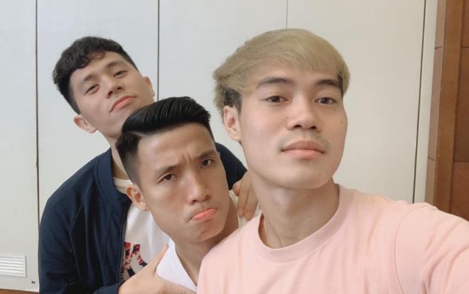 Văn Toàn 'làm thơ' cùng Tiến Dũng, Đình Trọng sau trận hòa Thái Lan