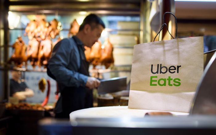 Vì sao gần một nửa tài xế giao đồ ăn ở Đài Loan có bằng đại học?