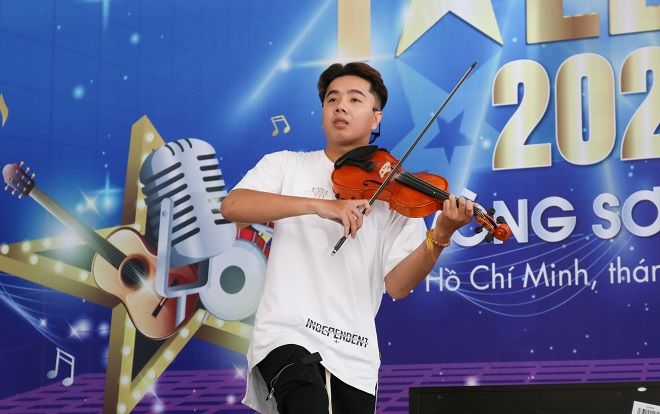 Violinist gây ấn tượng mạnh tại vòng sơ loại HUTECH’s Talent 2020
