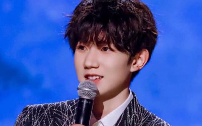 Chỉ với 1 câu trả lời trong phỏng vấn, Vương Nguyên được dư luận hết lời khen ngợi vì IQ lẫn EQ đều rất cao