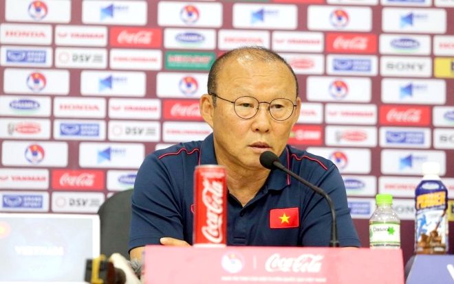 HLV Park được HLV Thái Lan xin lỗi công khai
