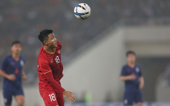 Hà Đức Chinh lập cú đúp cho U22 Việt Nam ở SEA Games 30