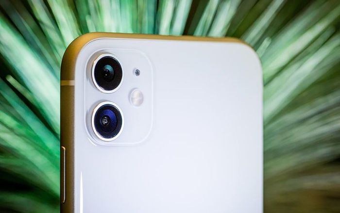 iPhone 11 gây sốt và giảm giá sâu tại Việt Nam nhân dịp Black Friday