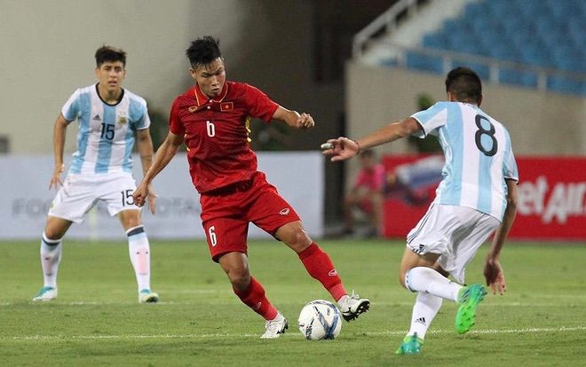 Cựu hậu vệ U23 Việt Nam bình luận khiếm nhã về nữ bác sỹ xinh đẹp ở SEA Games 30