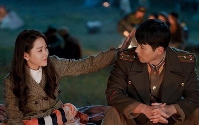 Teaser 'Crash Landing On You': Hyun Bin và Son Ye Jin hoạn nạn thấy chân tình