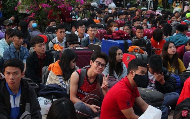Sinh viên nhiều trường ĐH phấn khởi vì được nghỉ tết dài ngày