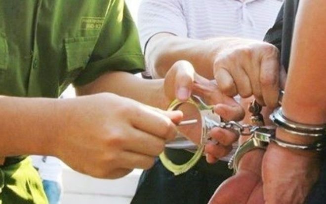 Kẻ trốn truy nã 26 năm bị bắt khi đang đương chức Chánh văn phòng TAND huyện