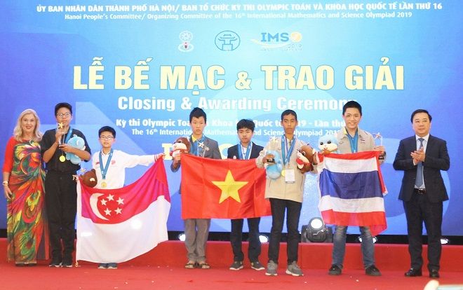Chủ nhà Việt Nam giành 15 HCV tại kỳ thi Olympic Toán học và Khoa học quốc tế 2019