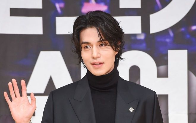 Lee Dong Wook nói về tranh cãi 'Produce X 101': Tôi đã liên lạc với bọn trẻ!