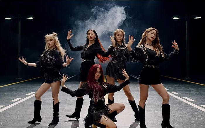 Dù đã rời AOA nhưng Youkyung vẫn ủng hộ ca khúc mới của nhóm khi biến hóa 'Come See Me' thành…nhạc rock