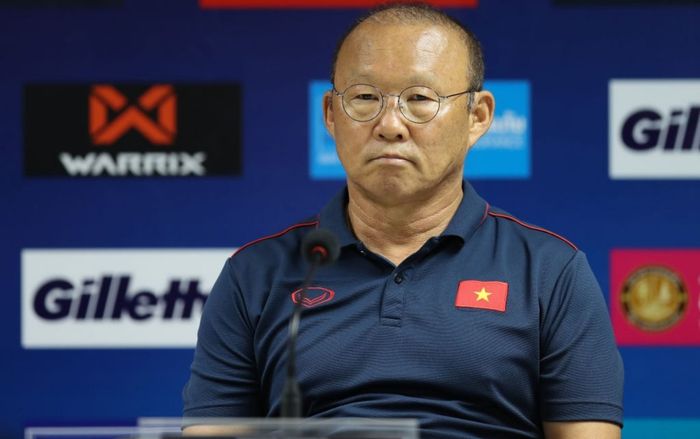 HLV Park Hang Seo: Quang Hải chấn thương phải chờ bác sĩ báo cáo
