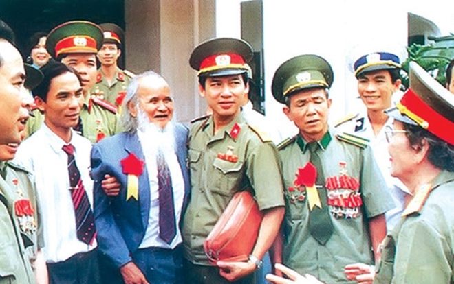 Hà Nội chính thức đặt tên đường anh hùng Đinh Núp