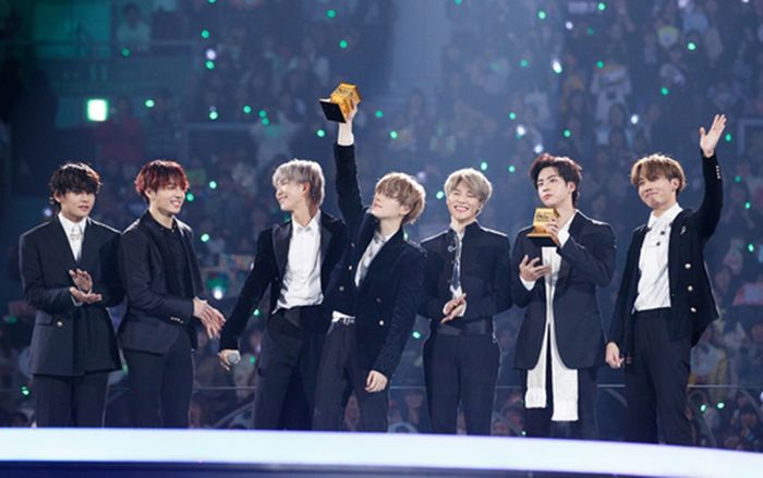 BTS 'càn quét' Daesang với 9 giải thưởng tại 'MAMA 2019': Knet ngợi khen Jin hết lời!