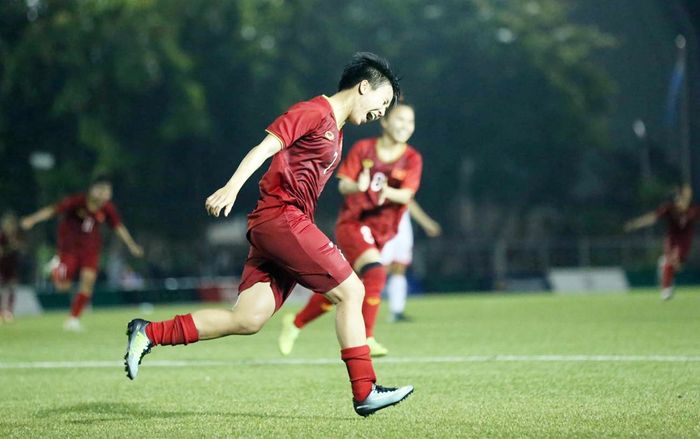 Tuyết Dung: 'Giành HCV SEA Games 30 trước Thái Lan thật tuyệt vời'