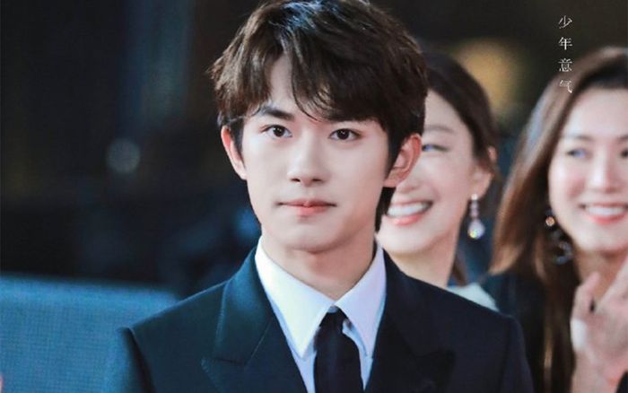 Khi những bậc phụ huynh, fan trung niên cũng phát cuồng vì Dịch Dương Thiên Tỉ