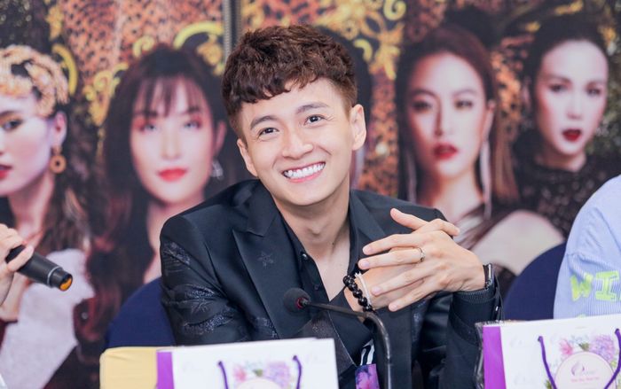 Ngô Kiến Huy có tự ái khi bị nói Liveshow 10 năm lại phát vé miễn phí?