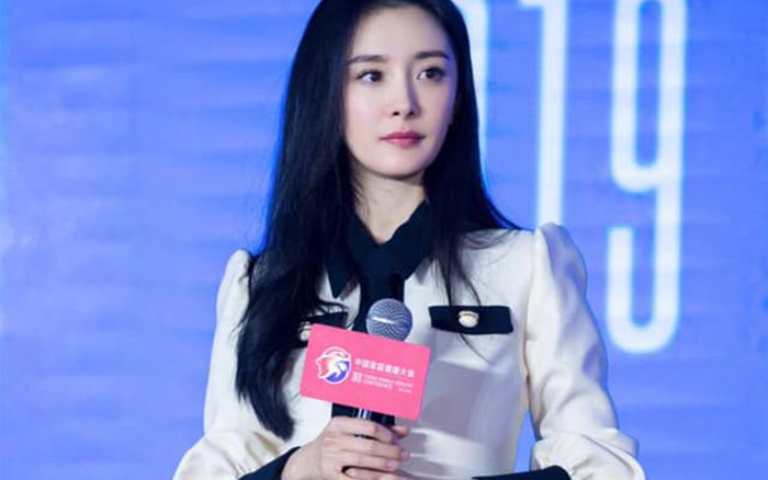 Quyên góp đến 1,6 tỷ đồng thiện nguyện, Dương Mịch xóa được phốt 'quỵt tiền'?