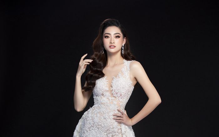 NTK: Đầm dạ hội CK Miss World sẽ giúp Lương Thùy Linh rực sáng, khoe trọn đôi chân cực phẩm!