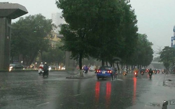 Dự báo thời tiết ngày 16/12:  Quảng Bình đến Khánh Hòa có mưa lớn