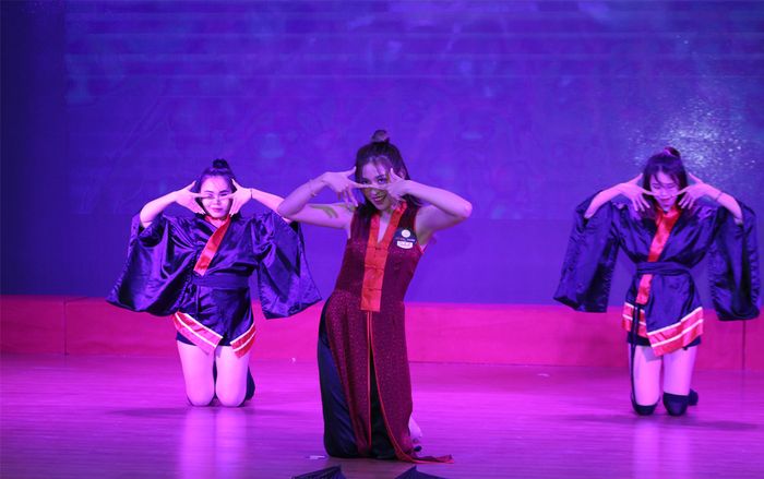 Thí sinh ĐH Quốc tế Hồng Bàng tự tin thể hiện tài năng nghệ thuật tại sơ khảo Miss University NHG 2020