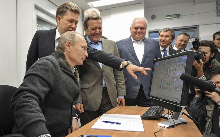 Tổng thống Nga Vladimir Putin bị phát hiện dùng máy tính đang chạy hệ điều hành 'cổ lỗ sĩ'