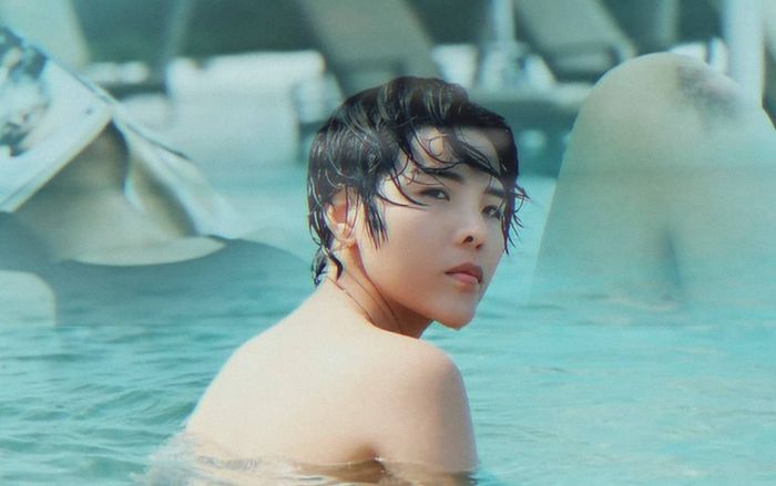 Hậu cú ngã 'trời giáng' tại Inner Me concert, fan 'đứt ruột' nhìn Vũ Cát Tường với đầu gối bầm tím