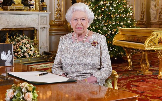 Lý do xúc động đằng sau quyết định giữ lại vật trang trí lễ Giáng sinh của Nữ hoàng